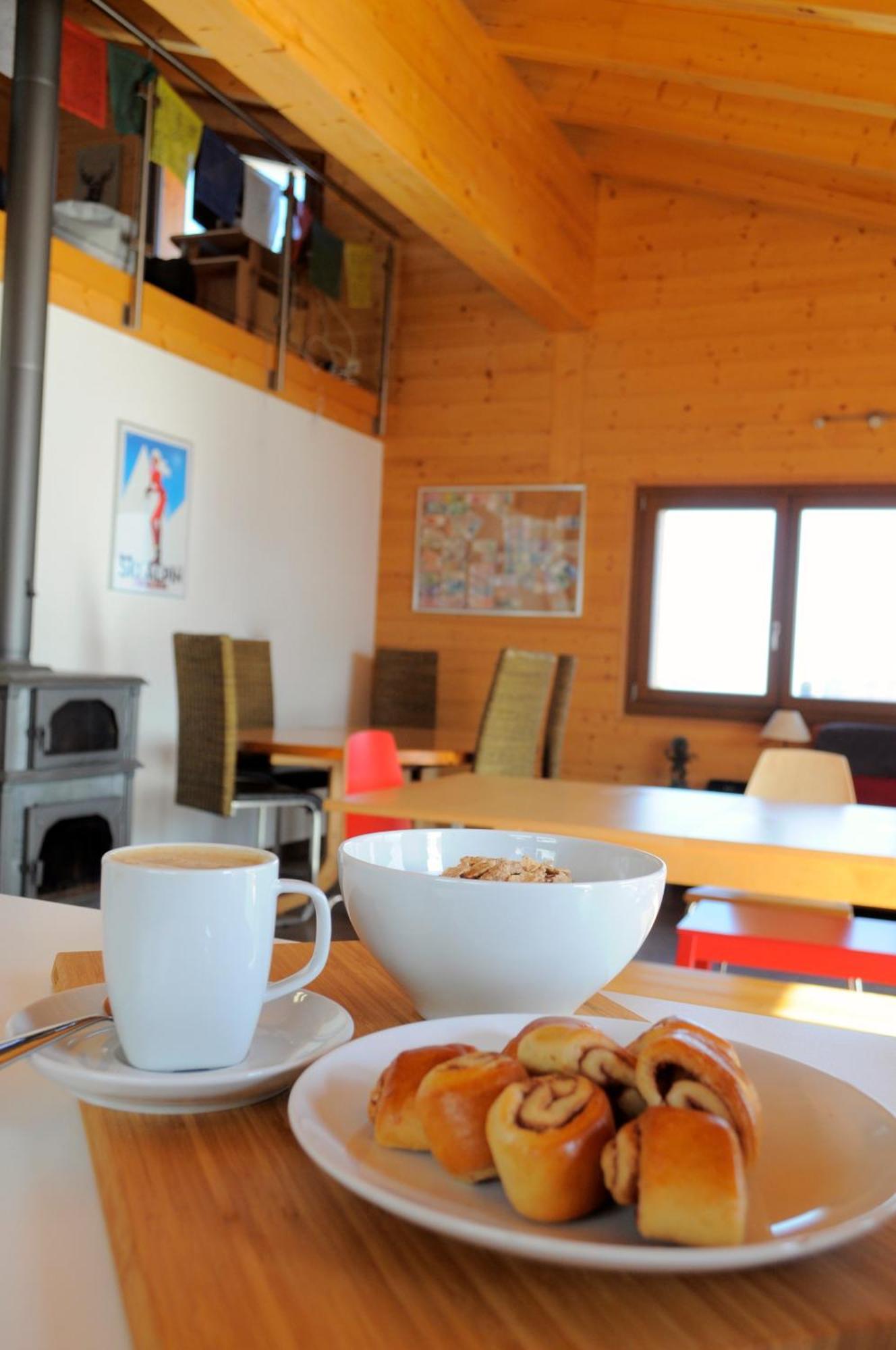 La Tzoum'Hostel La Tzoumaz Exteriör bild